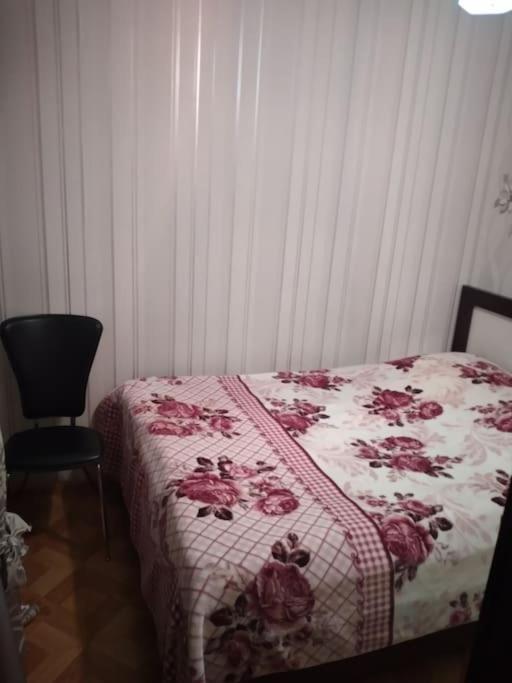 Izi'S Cozy Apartment Kutaisi Eksteriør bilde
