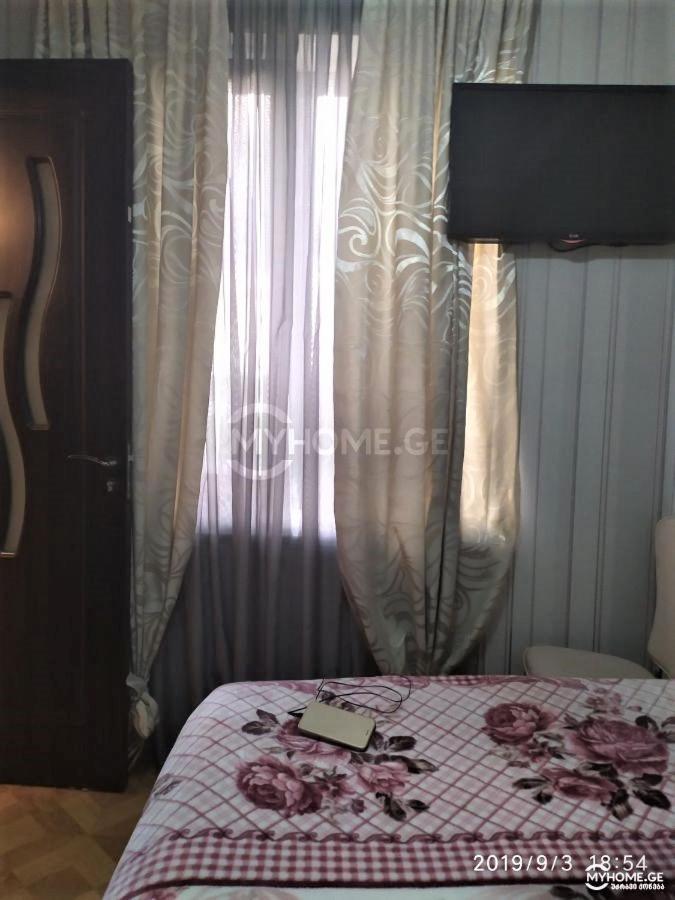 Izi'S Cozy Apartment Kutaisi Eksteriør bilde