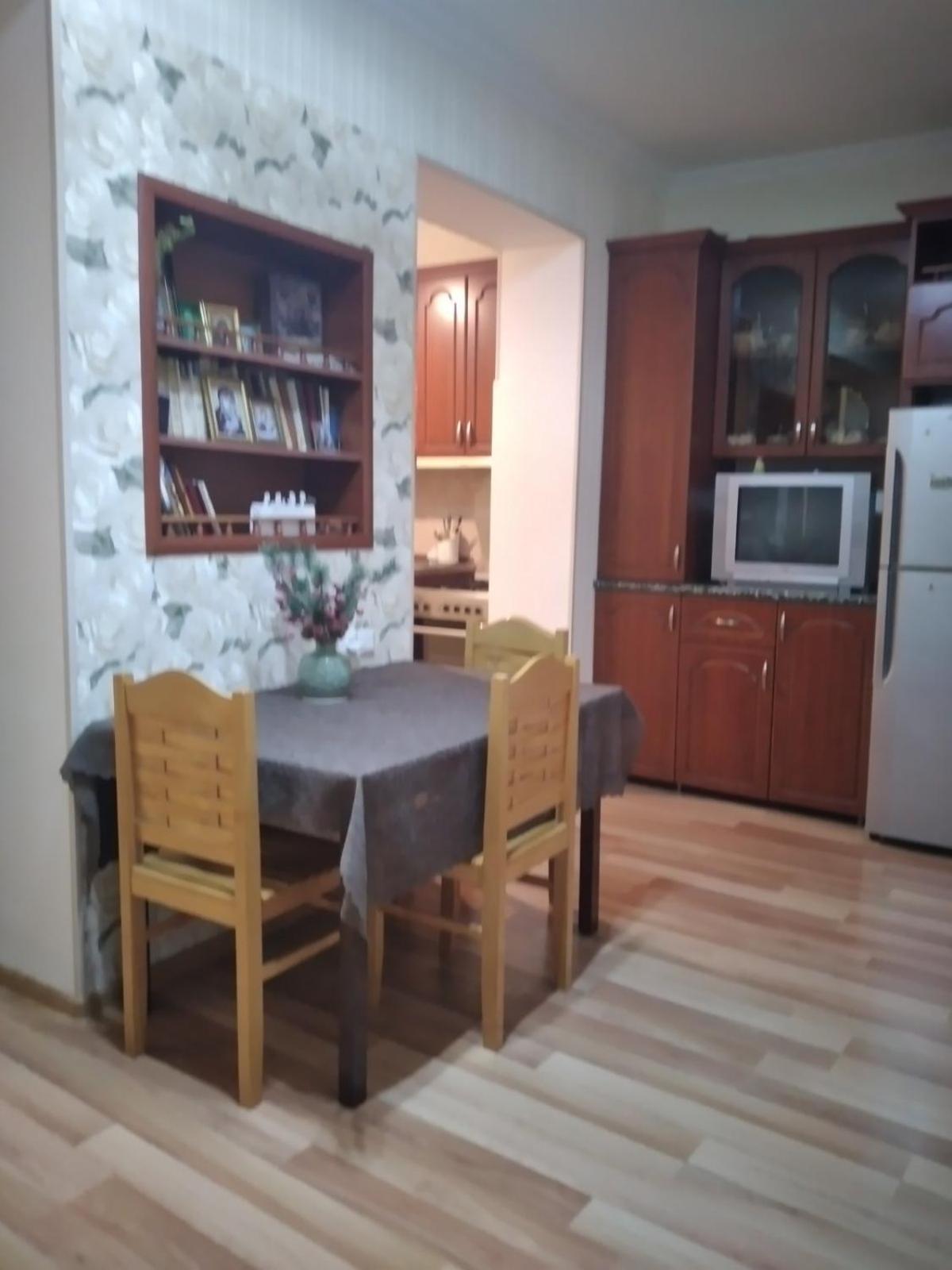 Izi'S Cozy Apartment Kutaisi Eksteriør bilde