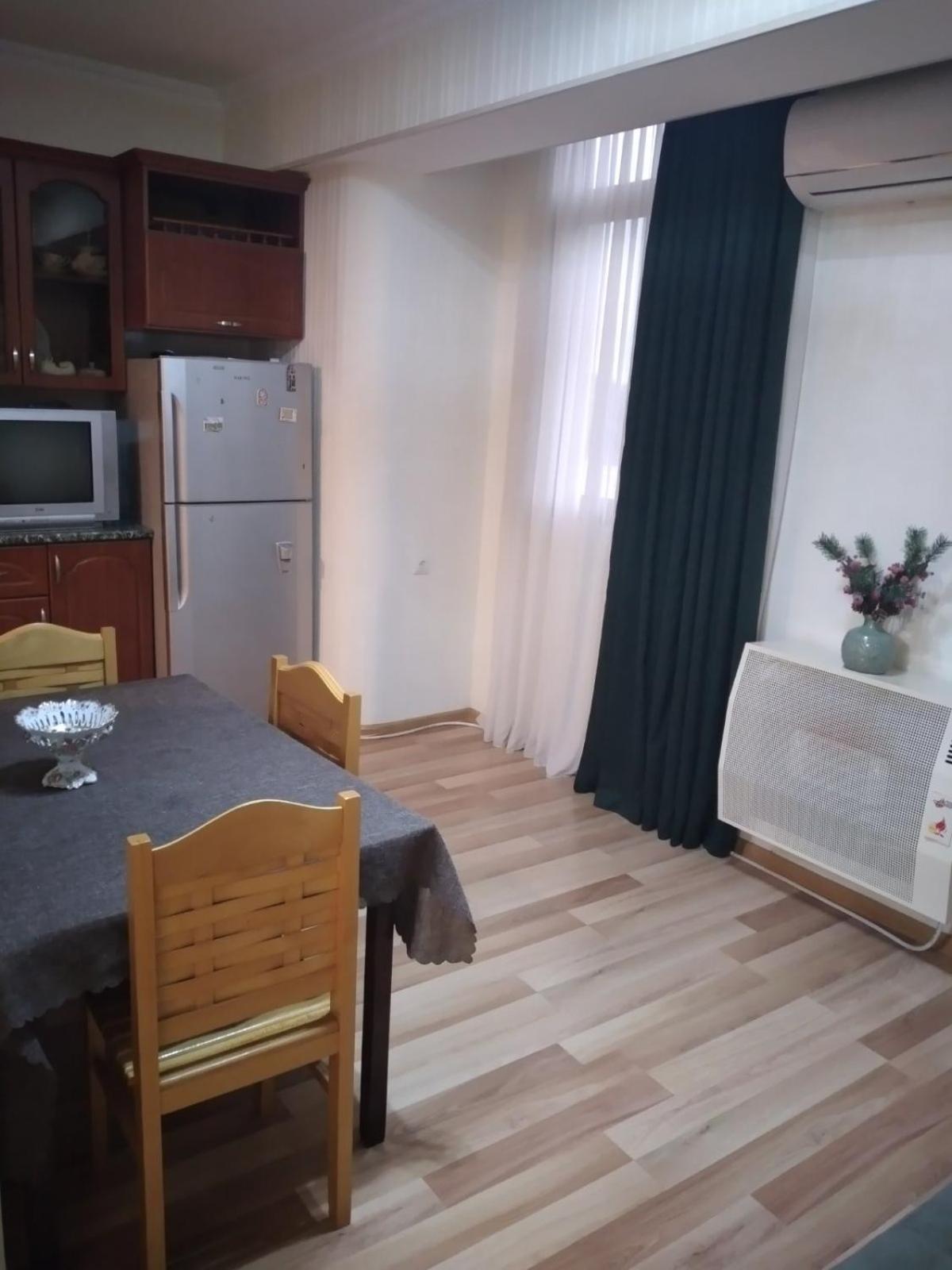 Izi'S Cozy Apartment Kutaisi Eksteriør bilde