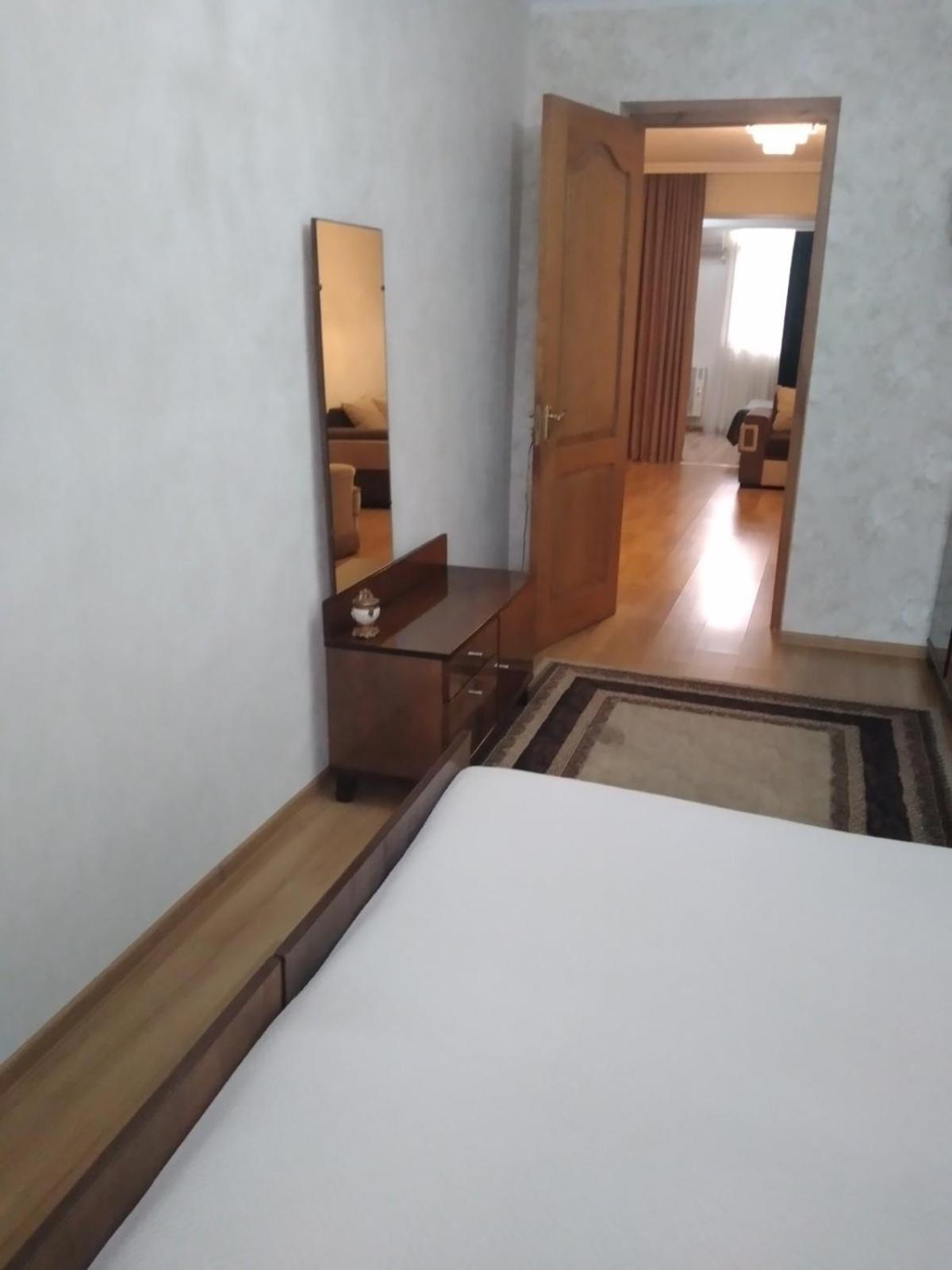 Izi'S Cozy Apartment Kutaisi Eksteriør bilde