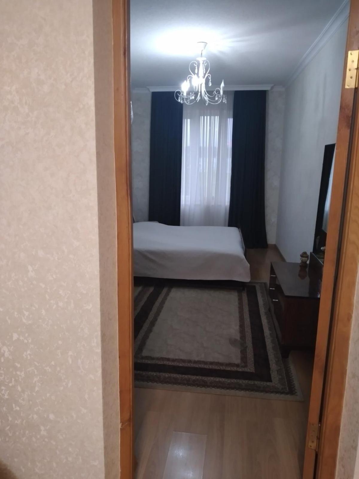 Izi'S Cozy Apartment Kutaisi Eksteriør bilde